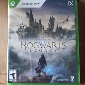 Hogwarts Legacy Xbox Series X Game - Green Case